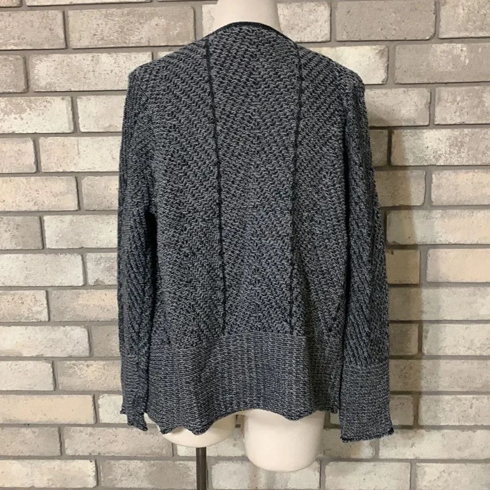 3for$20 Cardigan large - Picture 2 of 4